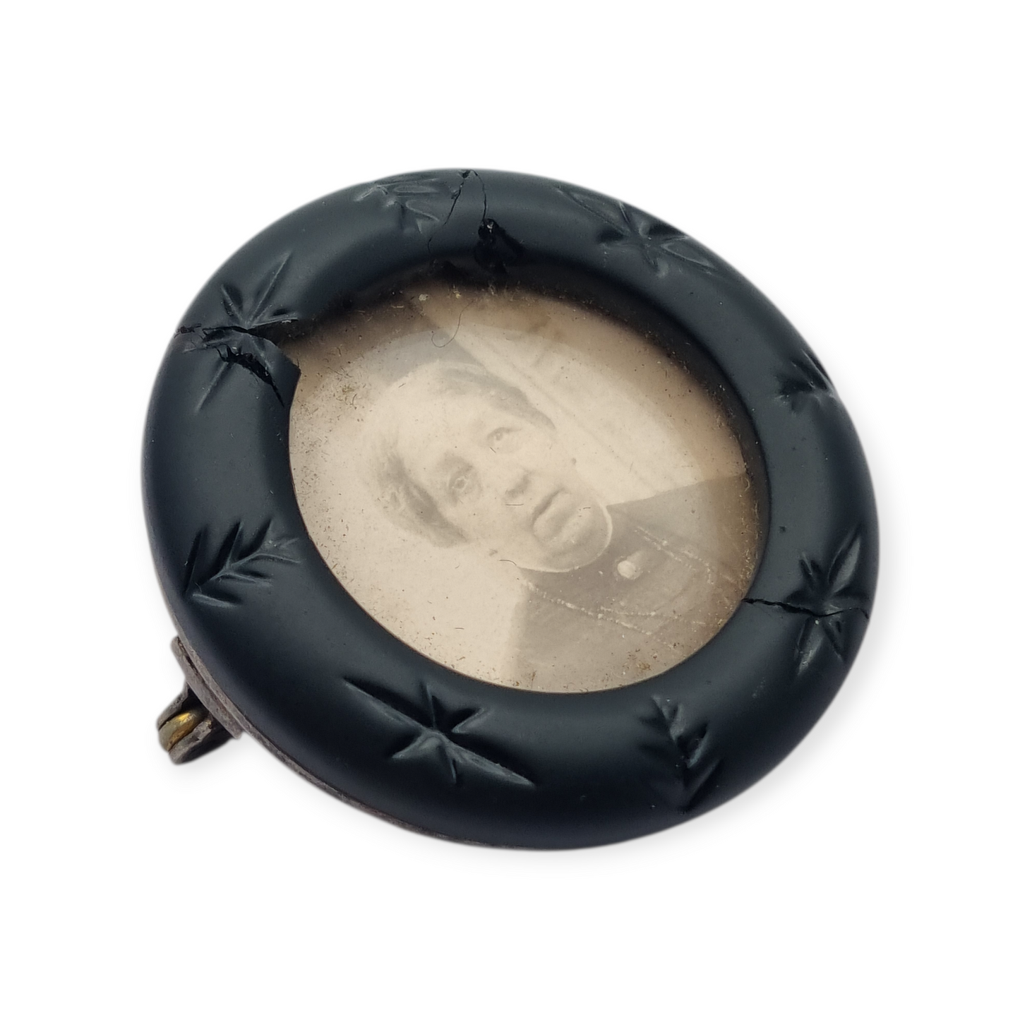 Guardapelo broche victoriano francés c.1900 en plata y vulcanita, “Breveté SGDG”