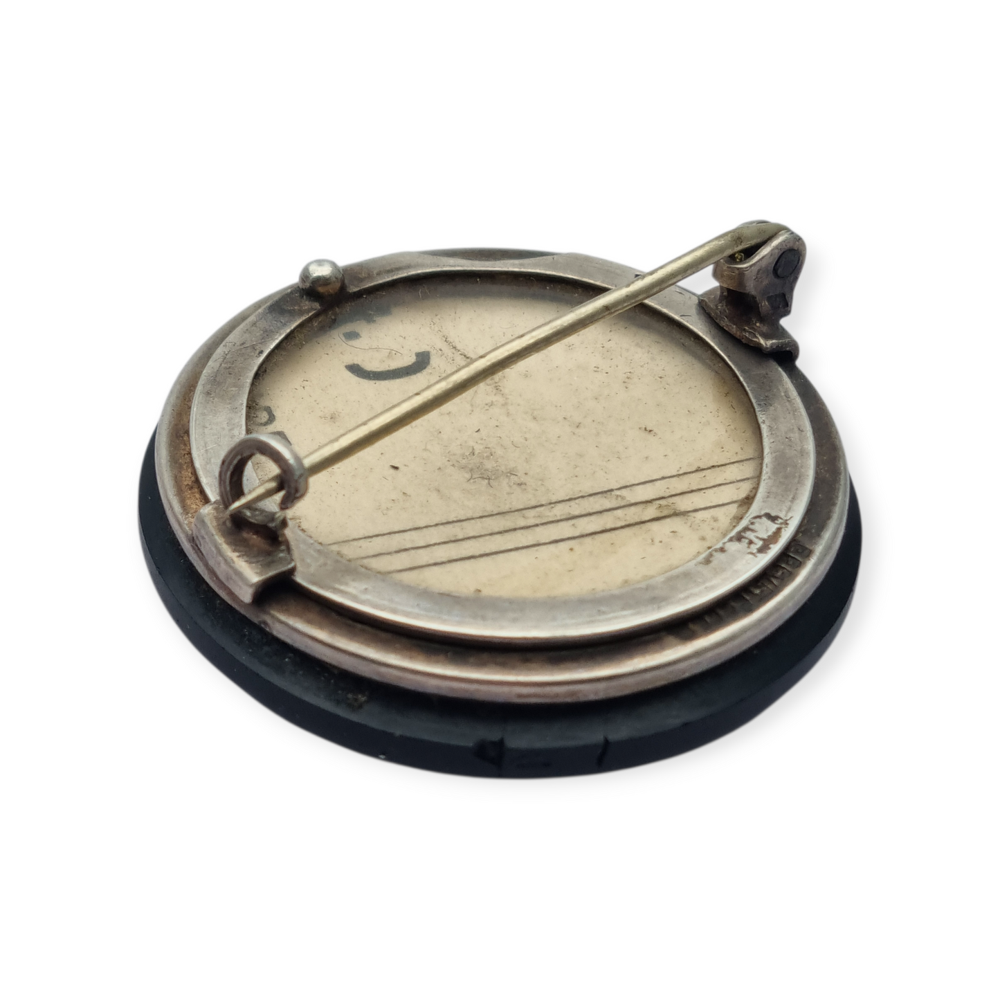 Guardapelo broche victoriano francés c.1900 en plata y vulcanita, “Breveté SGDG”