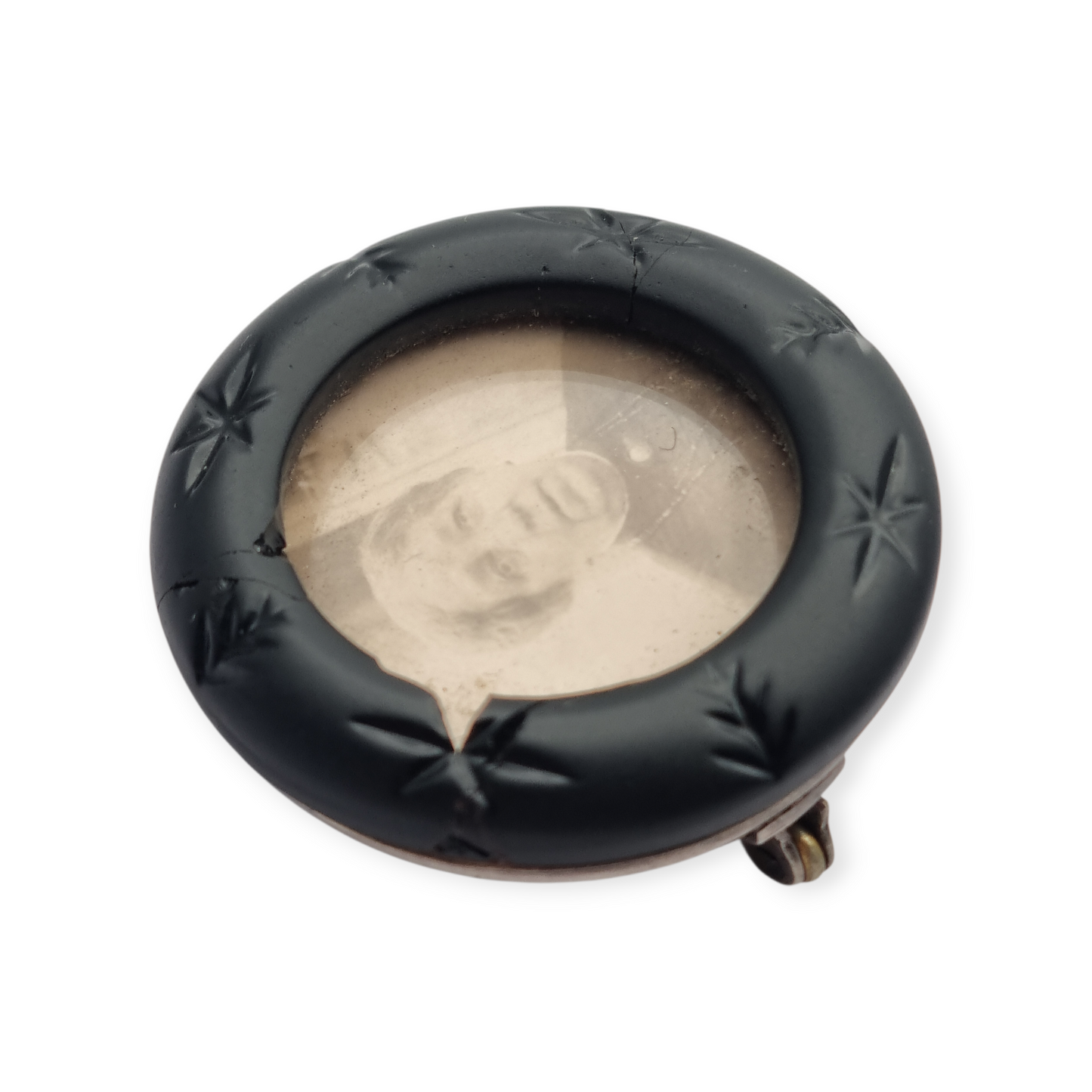 Guardapelo broche victoriano francés c.1900 en plata y vulcanita, “Breveté SGDG”