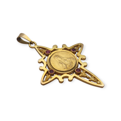 Colgante religioso de  cruz Belle Époque con medallón de metal dorado, 1910-20