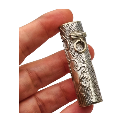 Frasco floral de ungüento Art Nouveau en plata para chatelaine  y monograma, circa 1900.