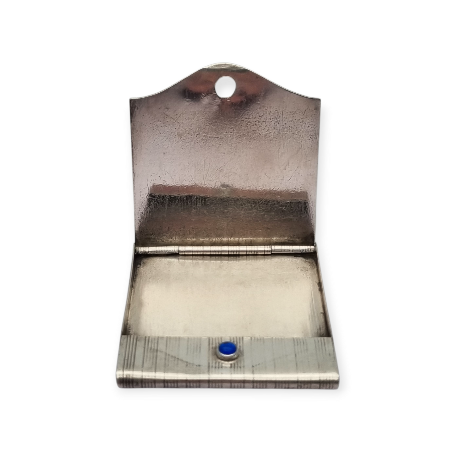 Caja de cerillas Art Deco en plata 800 estriada con cabujón azul, Europa 1930-40