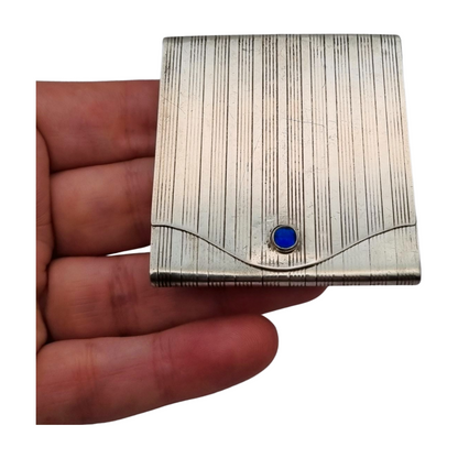 Caja de cerillas Art Deco en plata 800 estriada con cabujón azul, Europa 1930-40