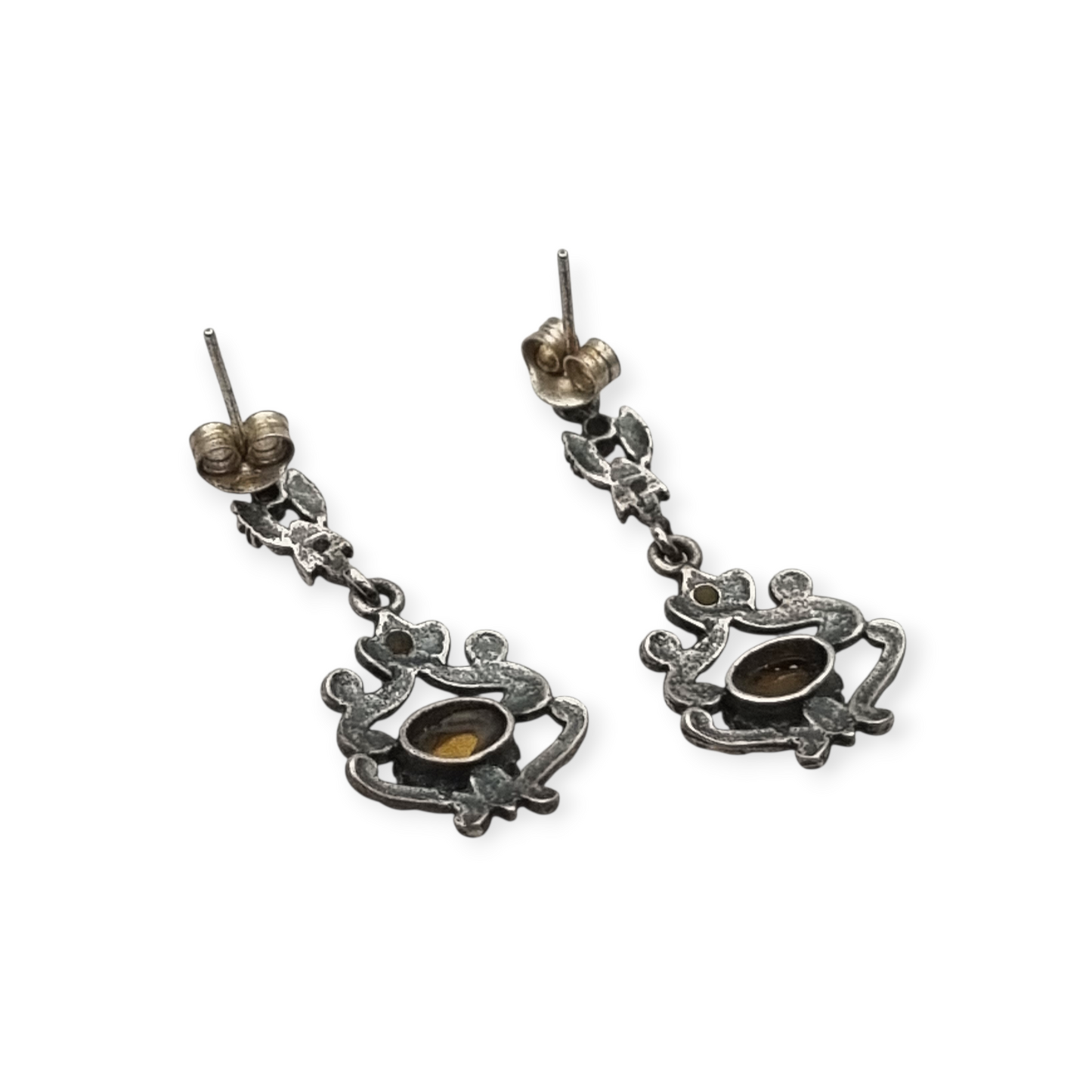 Pendientes de plata con pedrería blanca regionales, estilo barroco revival años 70