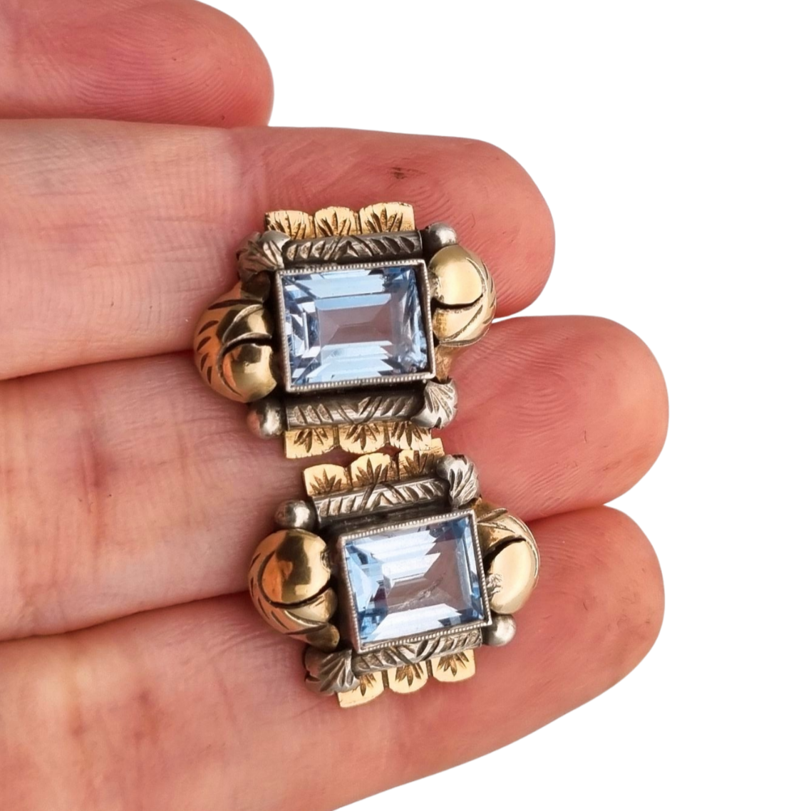 Pendientes Art Déco catalán de plata con vistas de oro y piedra azul circa 1930.