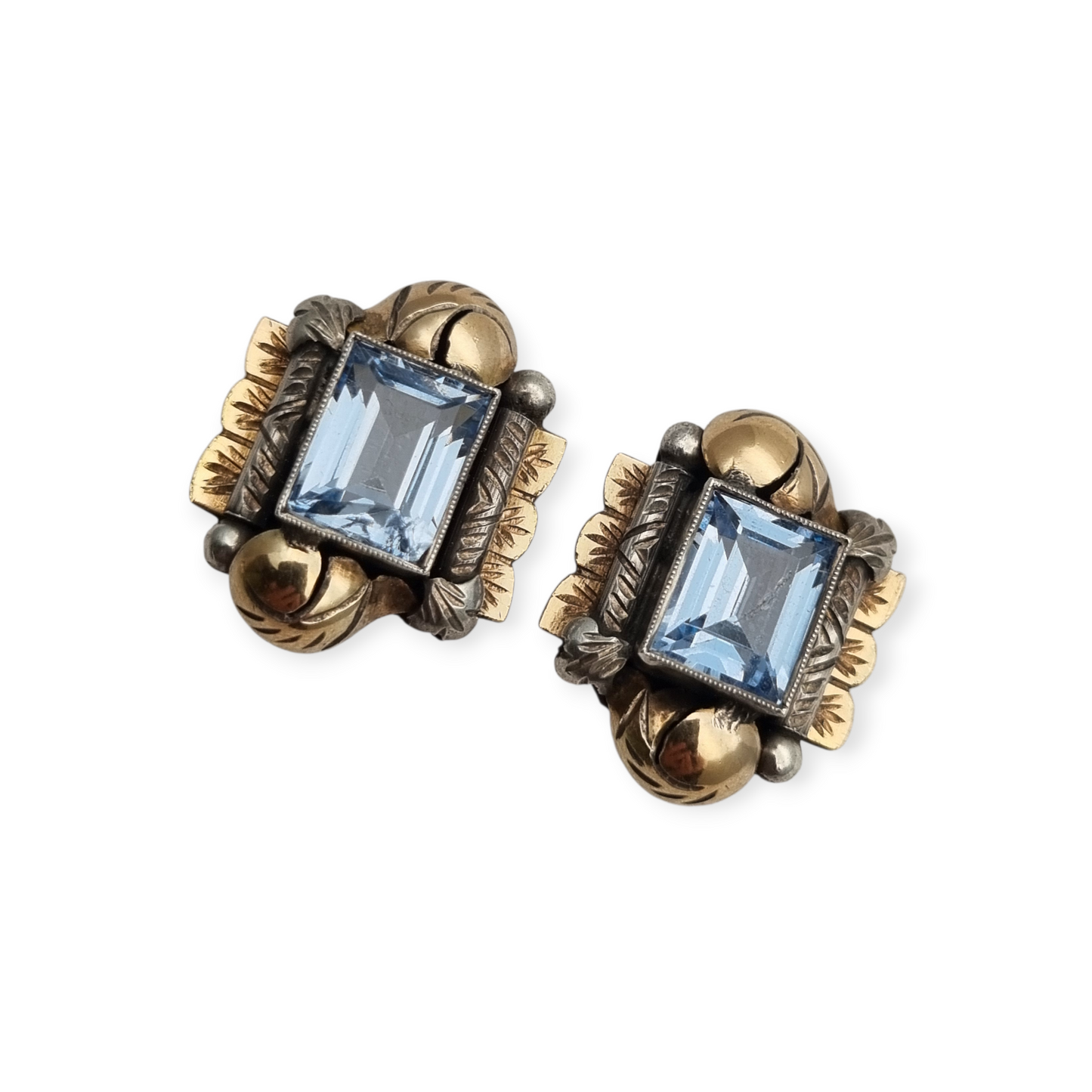 Pendientes Art Déco catalán de plata con vistas de oro y piedra azul circa 1930.