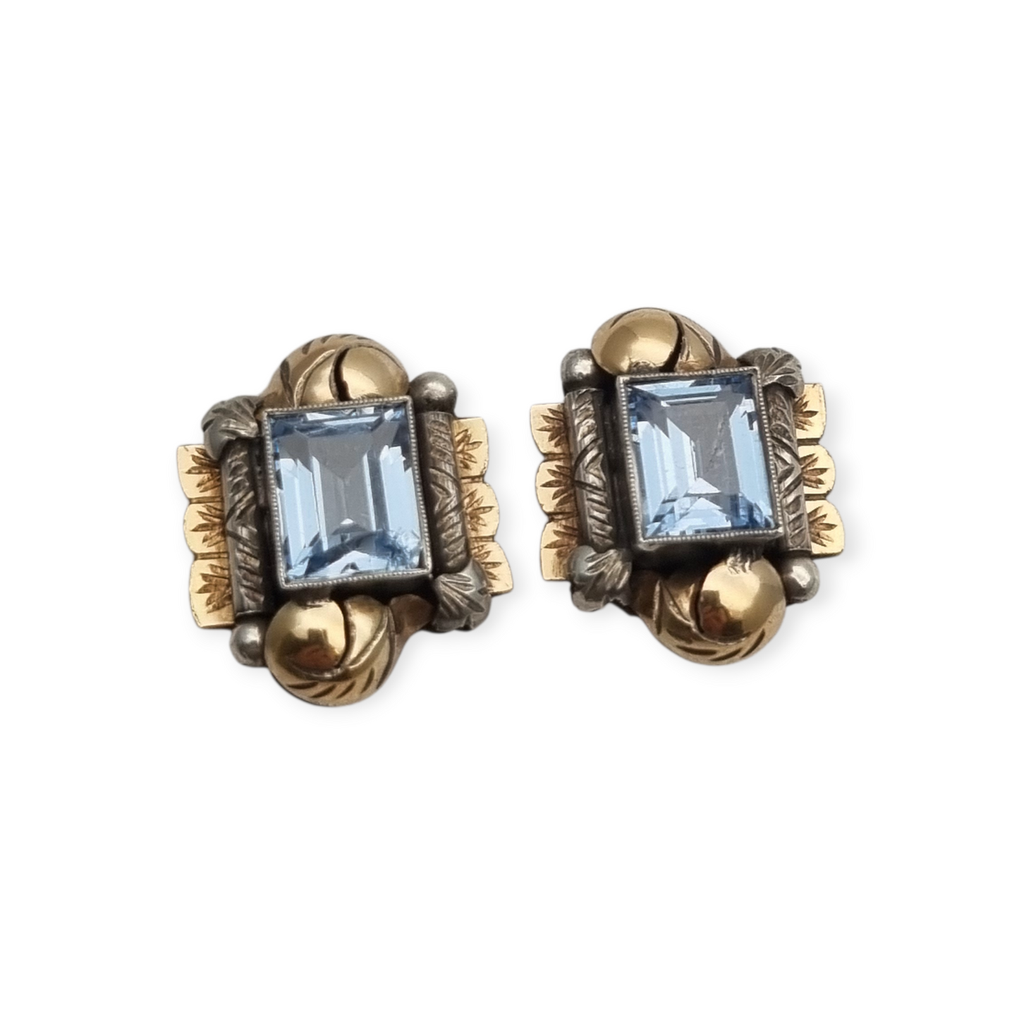 Pendientes Art Déco catalán de plata con vistas de oro y piedra azul circa 1930.