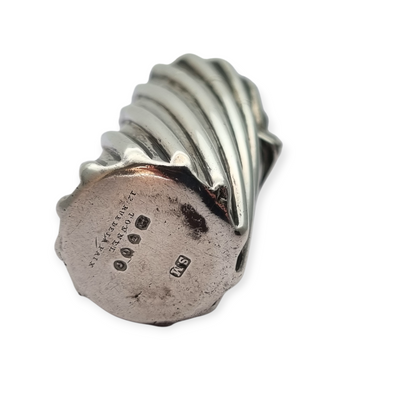 Victorian perfume bottle in silver by S.M Sampson Mordan London 1882, Tonnel Paris