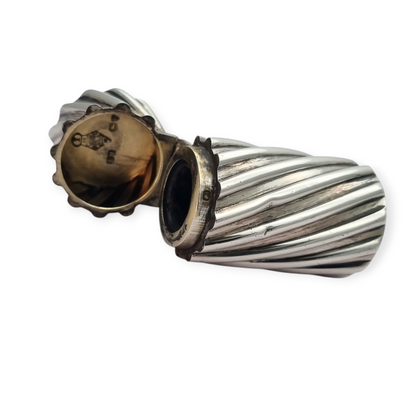 Victorian perfume bottle in silver by S.M Sampson Mordan London 1882, Tonnel Paris