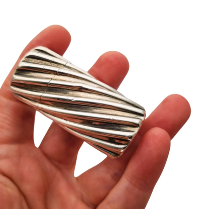 Victorian perfume bottle in silver by S.M Sampson Mordan London 1882, Tonnel Paris