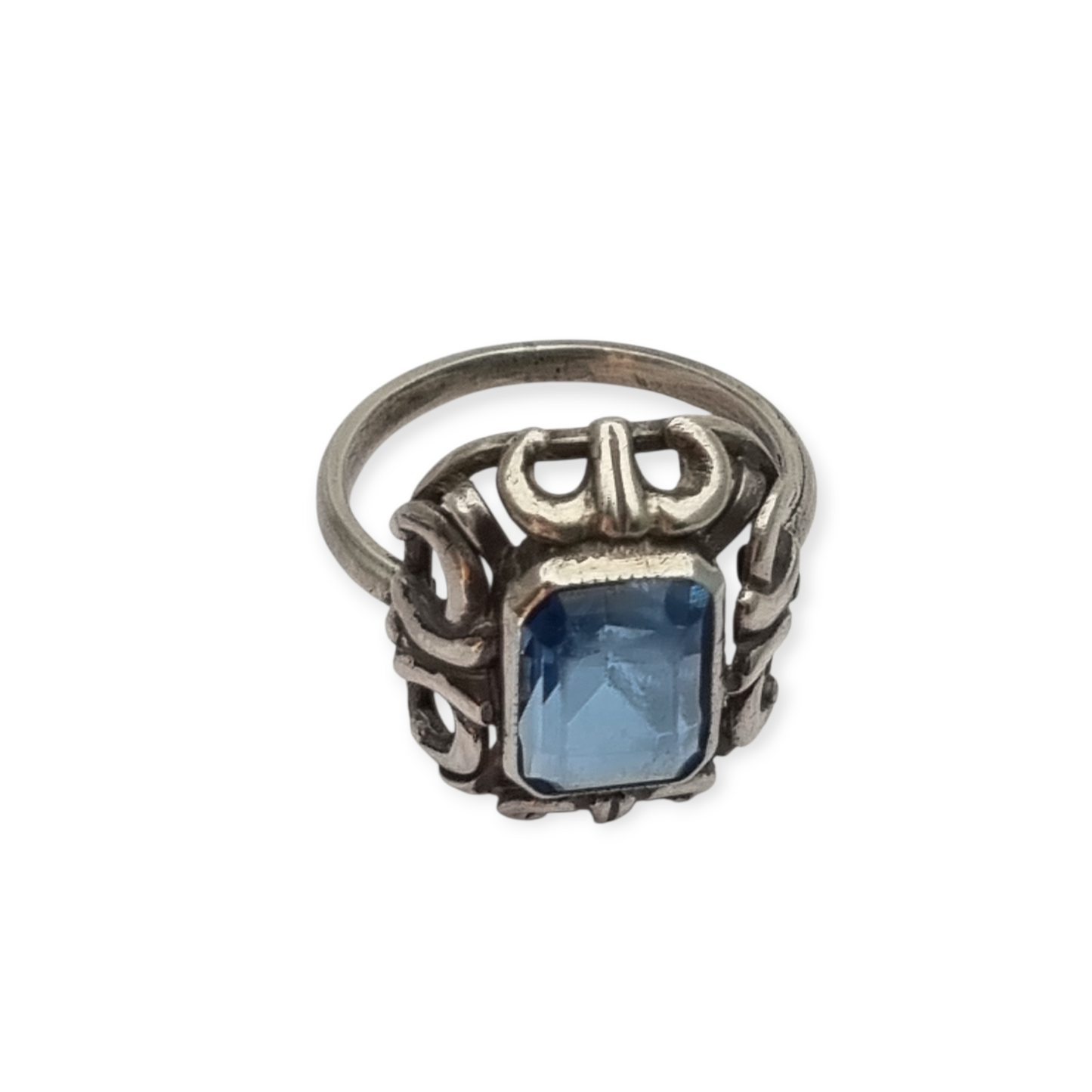 Art Deco style ring, .835 silver with rectangular blue stone, Europe circa 1960-70