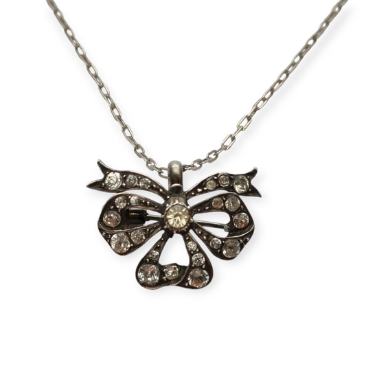 Art Deco bow pendant in silver, antique brooch, Europe Circa 1930-40