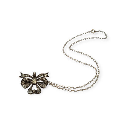 Art Deco bow pendant in silver, antique brooch, Europe Circa 1930-40