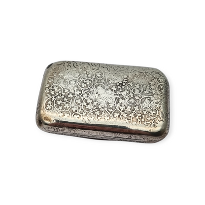 Caja de rapé antigua de plata francesa con decoración grabada, circa 1900