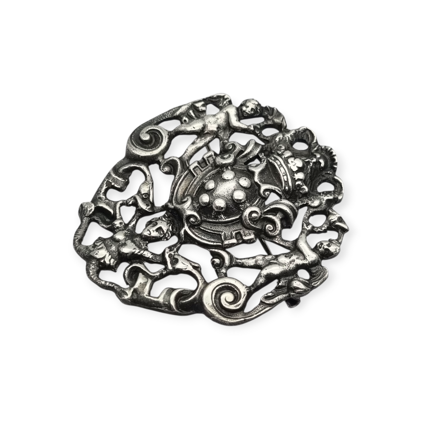Neo-Renaissance silver brooch, heraldic shield with cherubs Italy 20th century