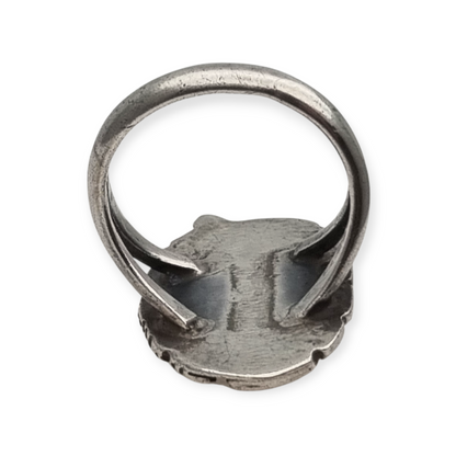 Navajo silver red coral leaf ring signed GM, Gerald Mitchell, Boho jewelry, circa 1970-80
