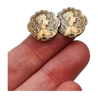 Art Nouveau Gilt Brass Floral Female Portrait Brooch, circa 1900-1910