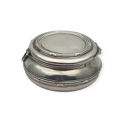 Caja eduardiana antigua redonda de plata para chatelaine circa 1915