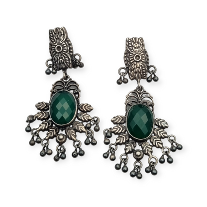 Long Boho sterling silver and green chalcedony ethnic style earrings, 80s-90s
