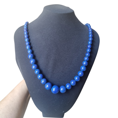 Collar vintage de lapislázuli con bolas degradadas azul