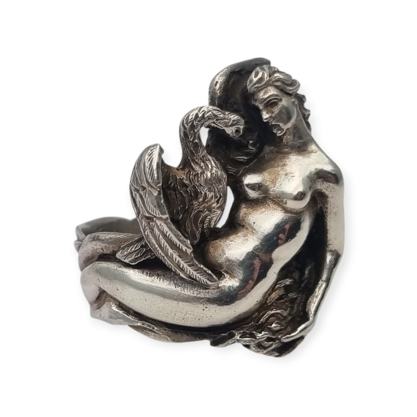 Mythological Leda and the Swan ring in 800 Italian silver, 20th century Art Nouveau sculptural style