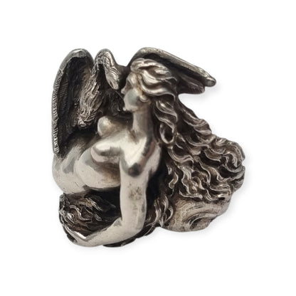 Mythological Leda and the Swan ring in 800 Italian silver, 20th century Art Nouveau sculptural style