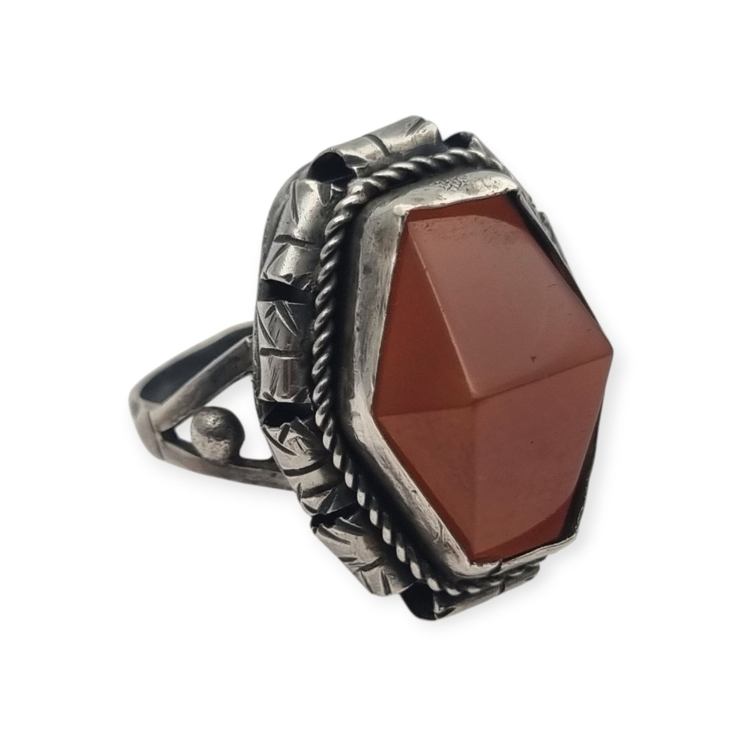 Late Art Deco sterling silver faceted carnelian ring circa 1940-1950