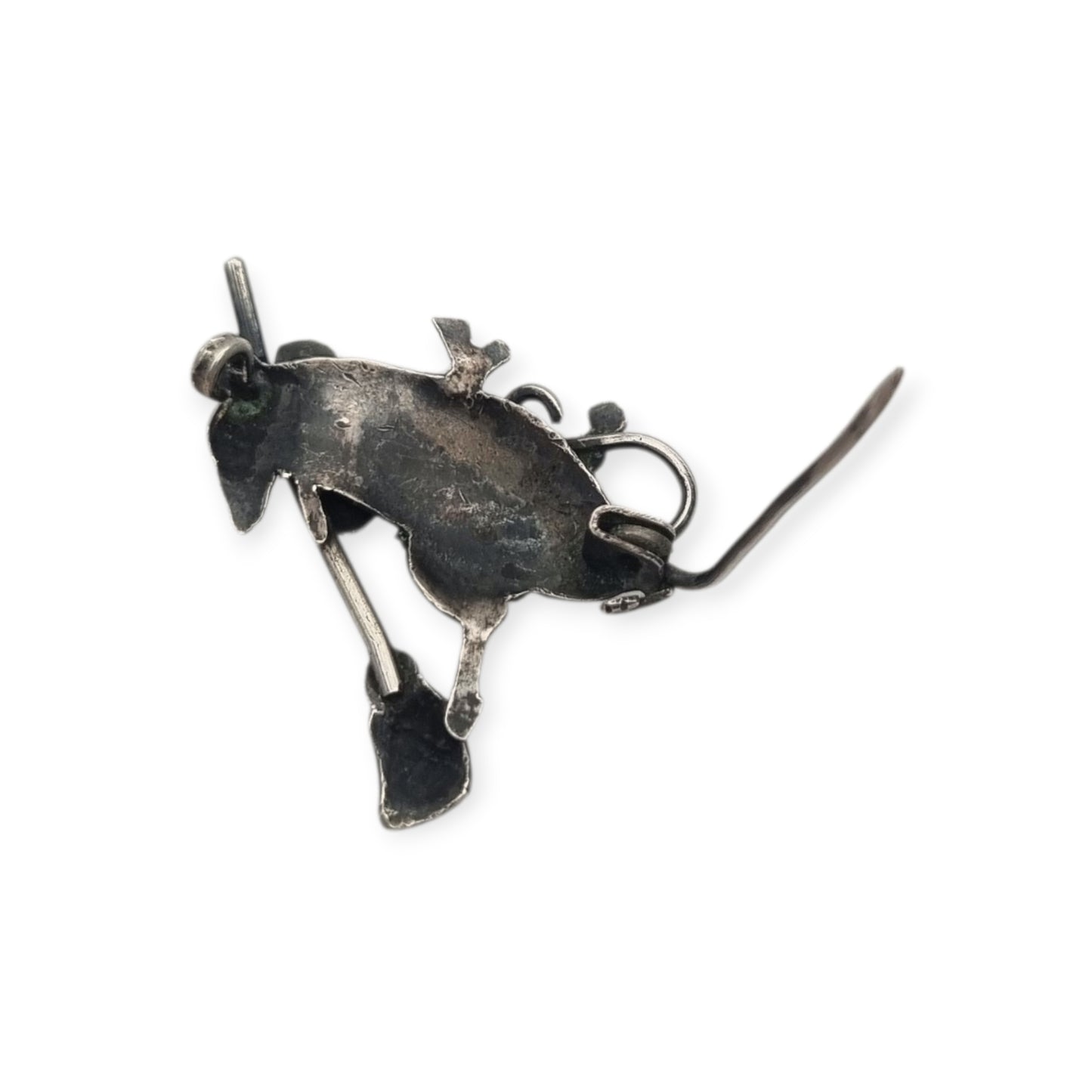 Broche de plata figurativo de la Ratita Presumida con escoba, España circa 1980