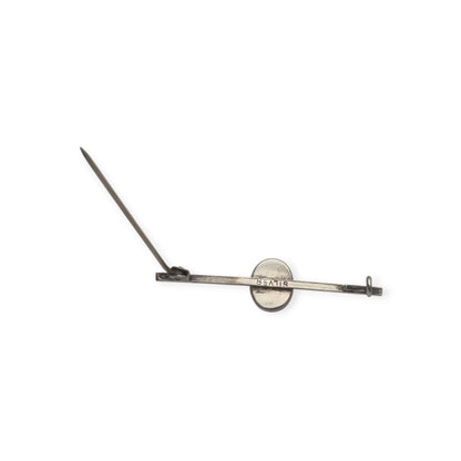 Broche antiguo de plata con cabujón azul ovalado, diseño minimalista siglo XX