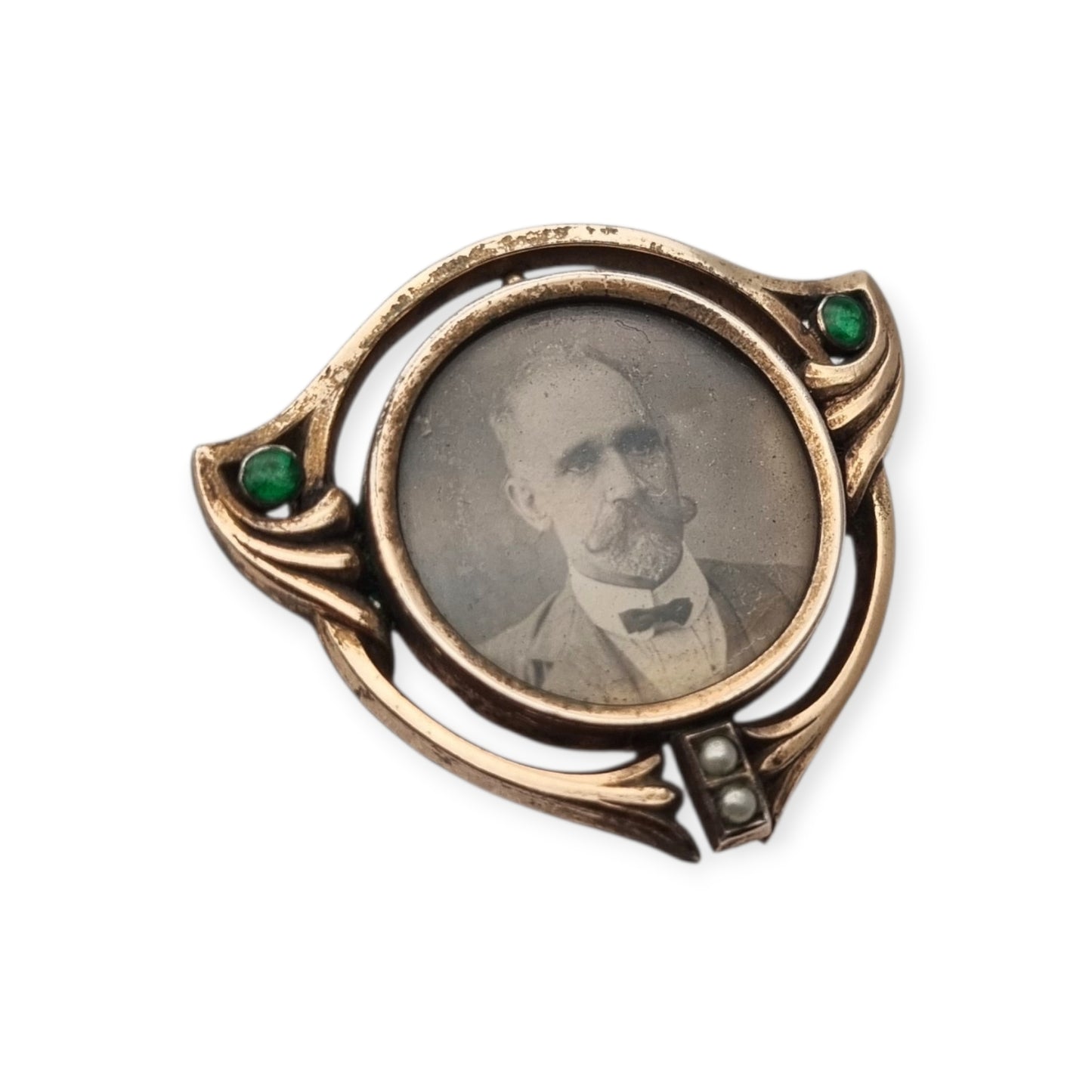 Art Nouveau locket with clasp in gilded silver and green stones, Ges.Gesch, Germany c.1910