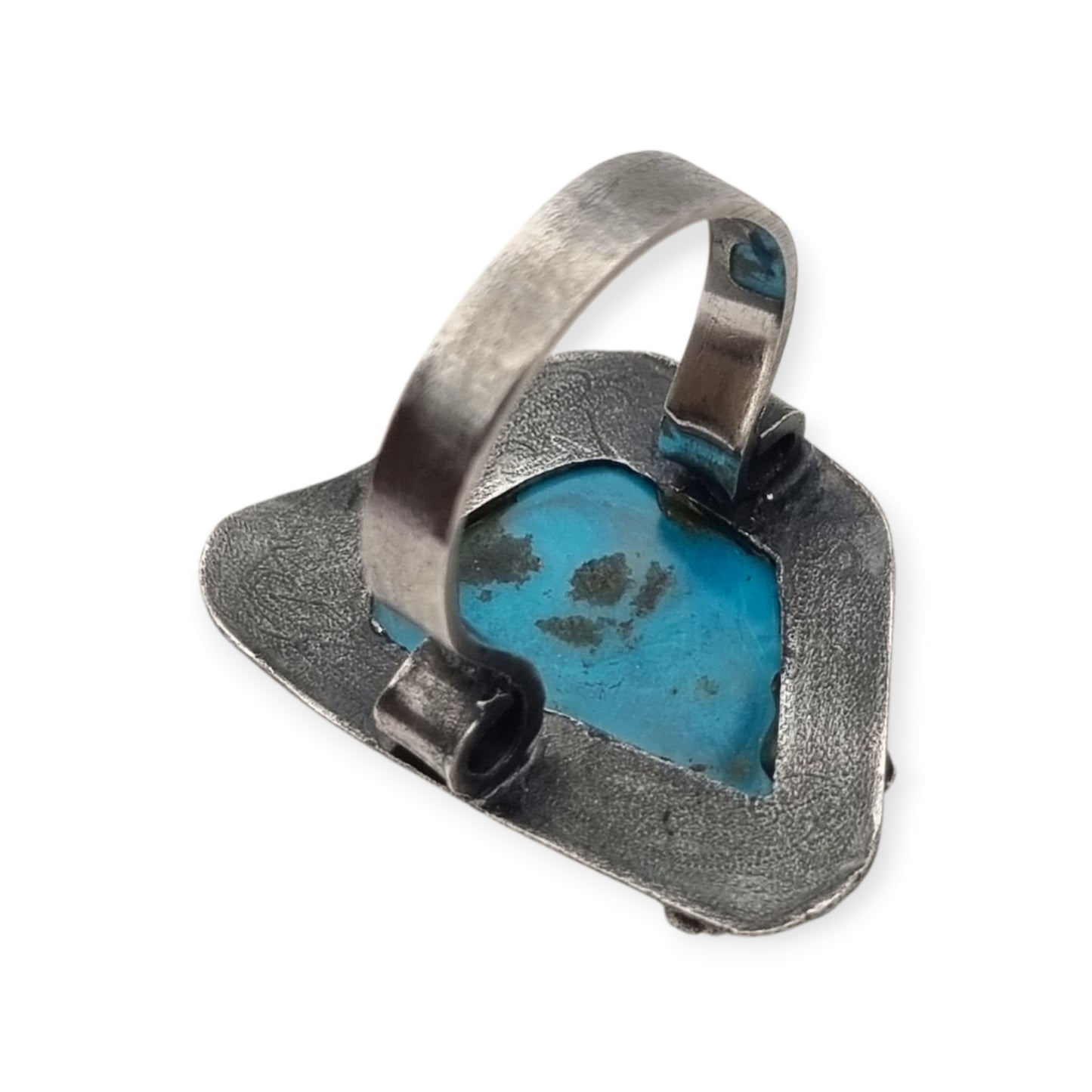 Anillo Boho artesanal de plata con turquesa triangular, diseño orgánico de estilo étnico, 80s