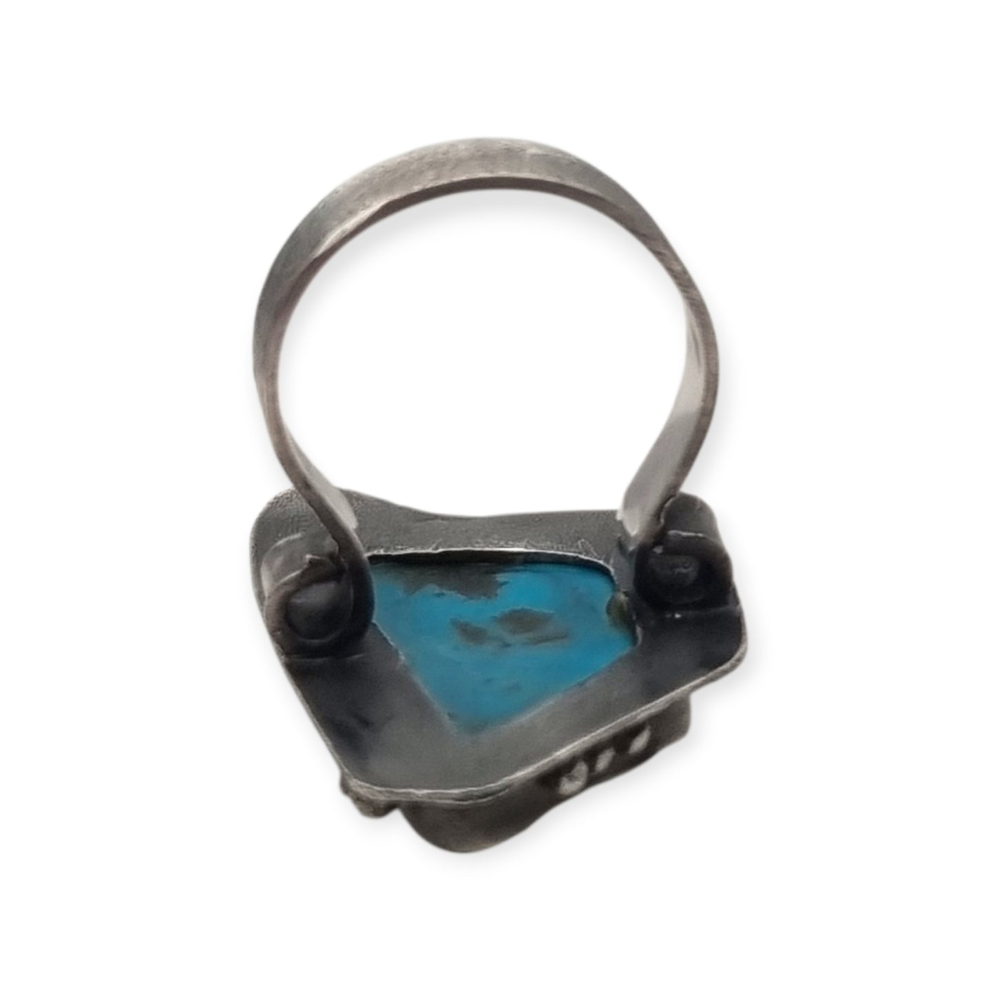 Anillo Boho artesanal de plata con turquesa triangular, diseño orgánico de estilo étnico, 80s