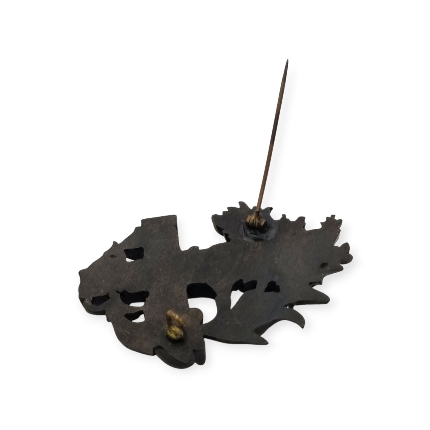 Broche de luto victoriano en vulcanita, cruz con hiedra y flores, Inglaterra, circa 1880-1900