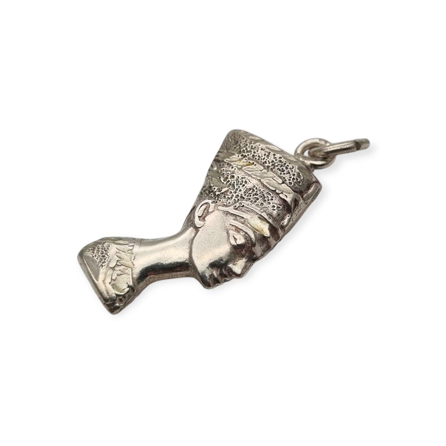 Colgante vintage de Nefertiti en plata, inspiración egipcia, siglo XX