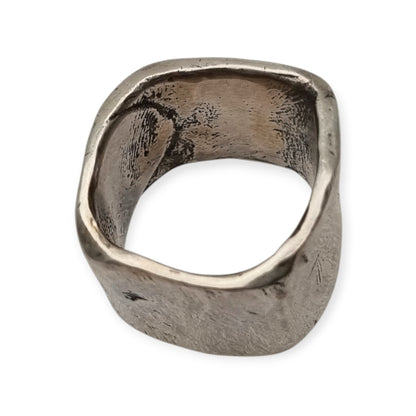 Brutalist silver ring Wide Purabanda silver with a sculptural and organic design, 20th century