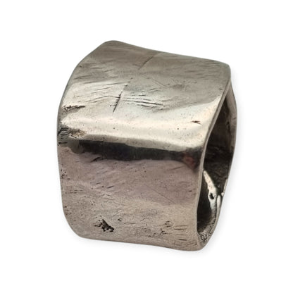 Brutalist silver ring Wide Purabanda silver with a sculptural and organic design, 20th century