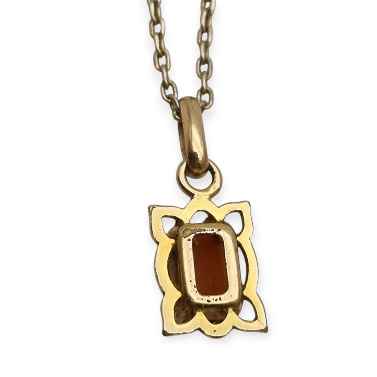 Shell cameo pendant and 925 silver chain, Europe, 20th century