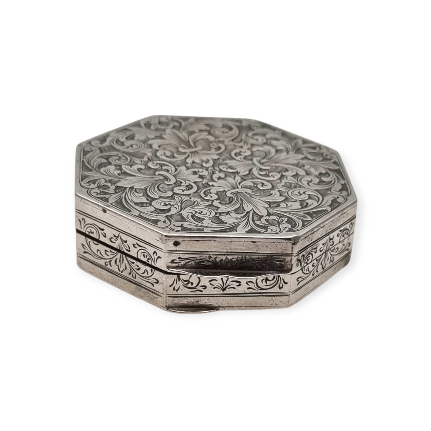 800 Silver Hexagonal Floral Box in Baroque Revival Style, Italy circa 1930