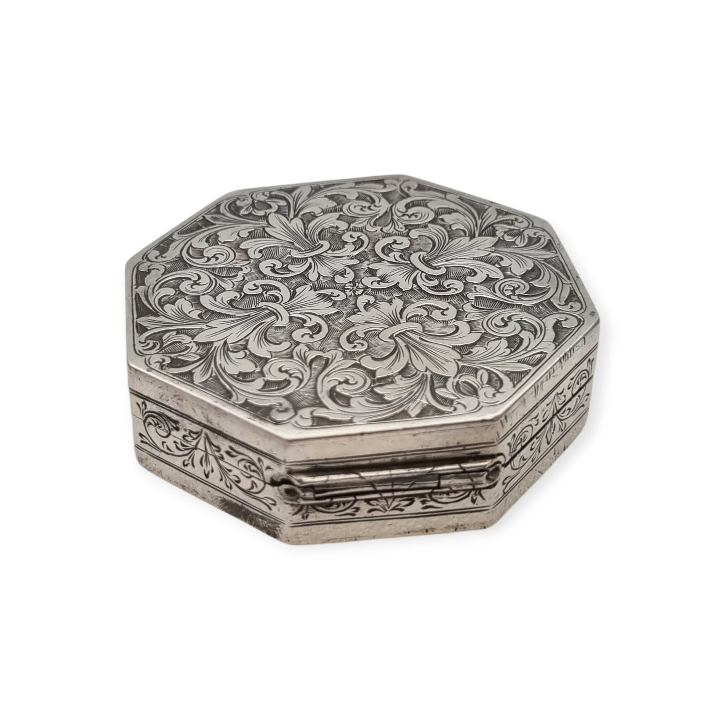 800 Silver Hexagonal Floral Box in Baroque Revival Style, Italy circa 1930