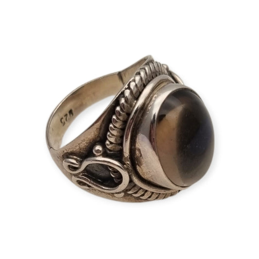Vintage 925 Silver Boho Ring with Translucent Oval Cabochon, circa 1990