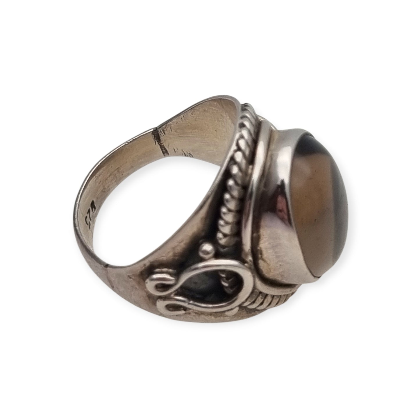 Anillo boho vintage de plata 925 con cabujón ovalado translúcido, circa 1990