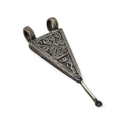 Colgante amuleto cuchara boho-étnico de plata, limpieza de oídos etíope, hecho a mano.
