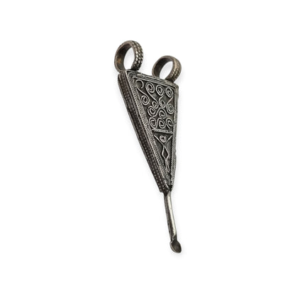Colgante amuleto cuchara boho-étnico de plata, limpieza de oídos etíope, hecho a mano.