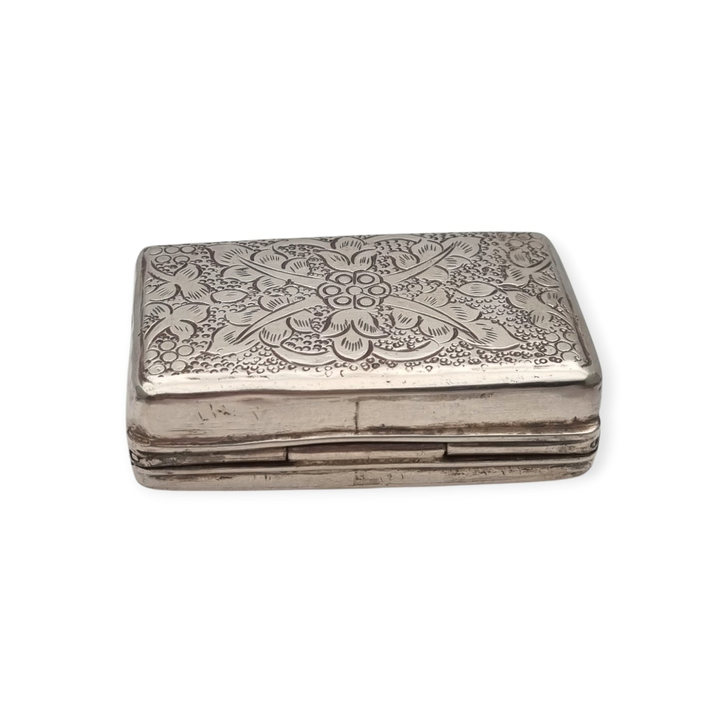 Caja rectangular antigua de plata grabada con decoración floral, Europa siglo XX