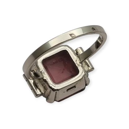 Anillo Art Déco tardío de plata con piedra púrpura, francés, circa 1940-1950