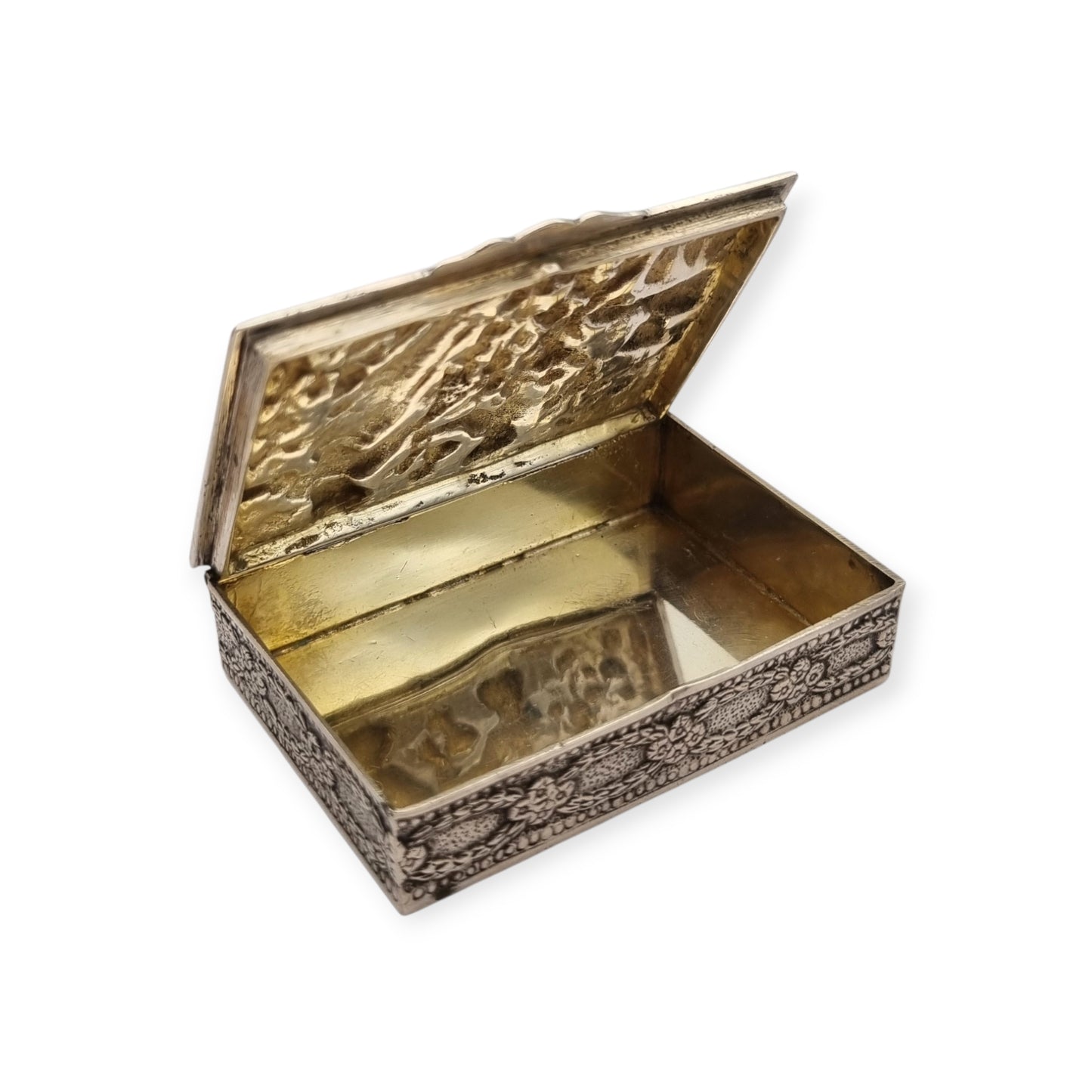 Caja colección de plata de ley española con relieve de escena de vendimia, interior vermeil, circa 1950
