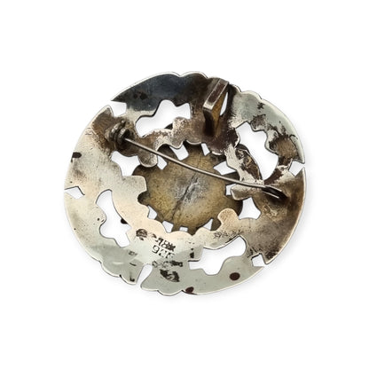 Broche colgante peruano de plata 925 y oro 18K con máscara precolombina y cabujones de turquesa, circa 1965–1975