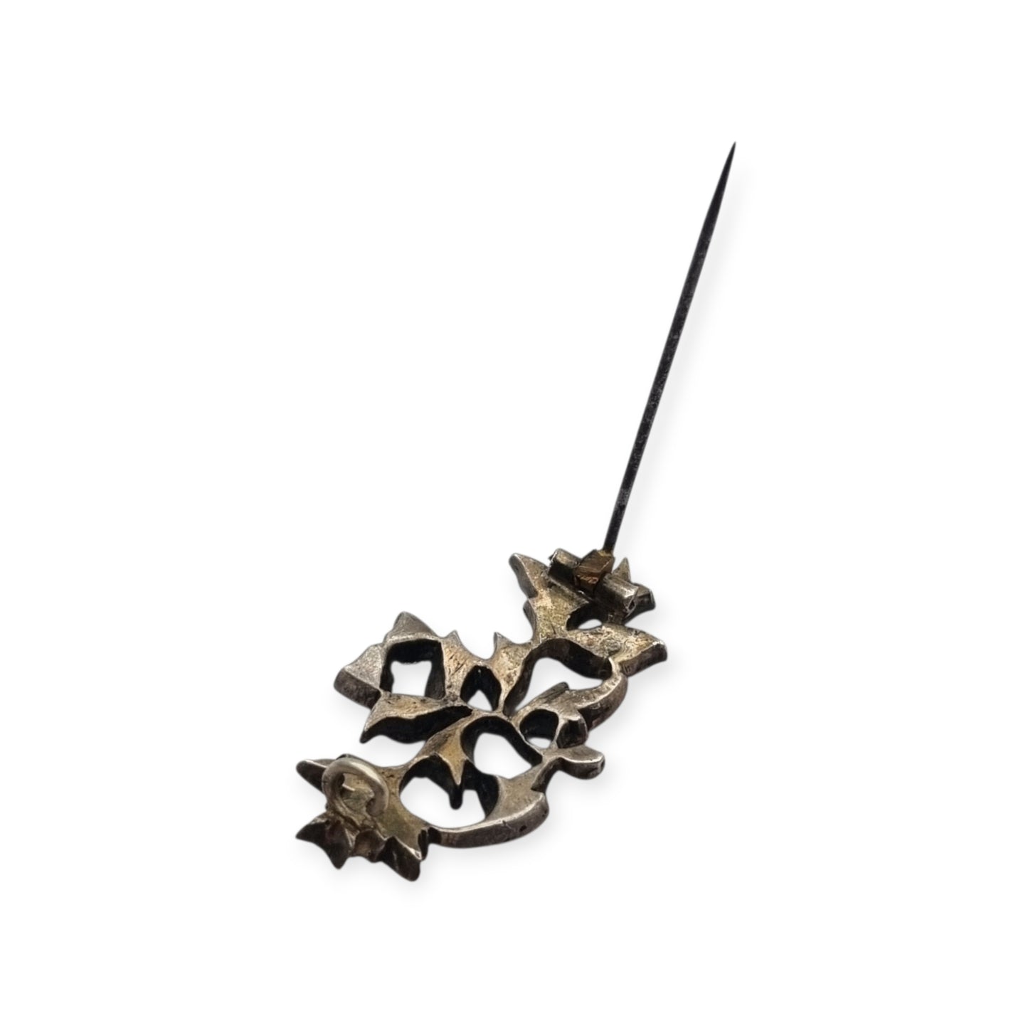 Broche victoriano floral antiguo de plata con pastas vítreas, Estilo eduardiano, ca. 1890–1910