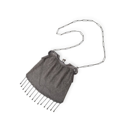 Bolso Antiguo de Malla en Plata 800 Art Nouveau con Boquilla Calada y Aves Estilizadas ca. 190