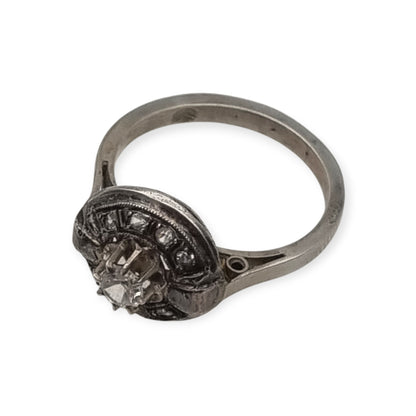Anillo Art Déco francés en plata testada con cristal central y estrás, joyería vintage circa 1925–1950
